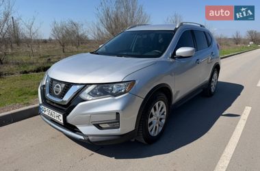 Позашляховик / Кросовер Nissan Rogue 2017 в Запоріжжі