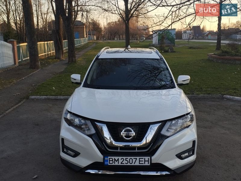 Внедорожник / Кроссовер Nissan Rogue 2019 в Ромнах