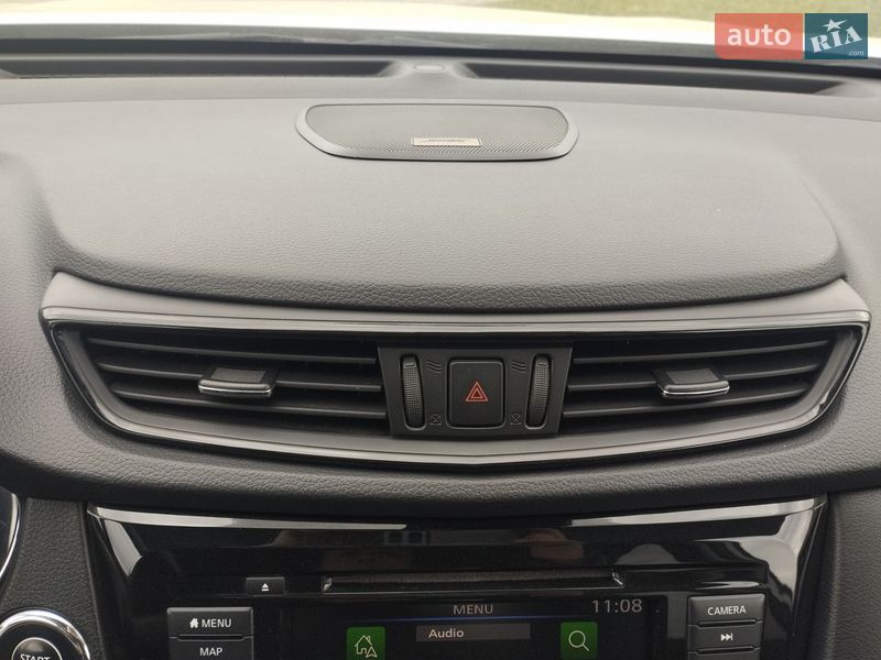 Внедорожник / Кроссовер Nissan Rogue 2019 в Ромнах