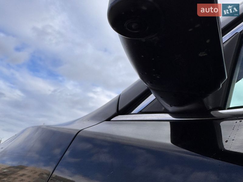 Позашляховик / Кросовер Nissan Rogue 2017 в Івано-Франківську