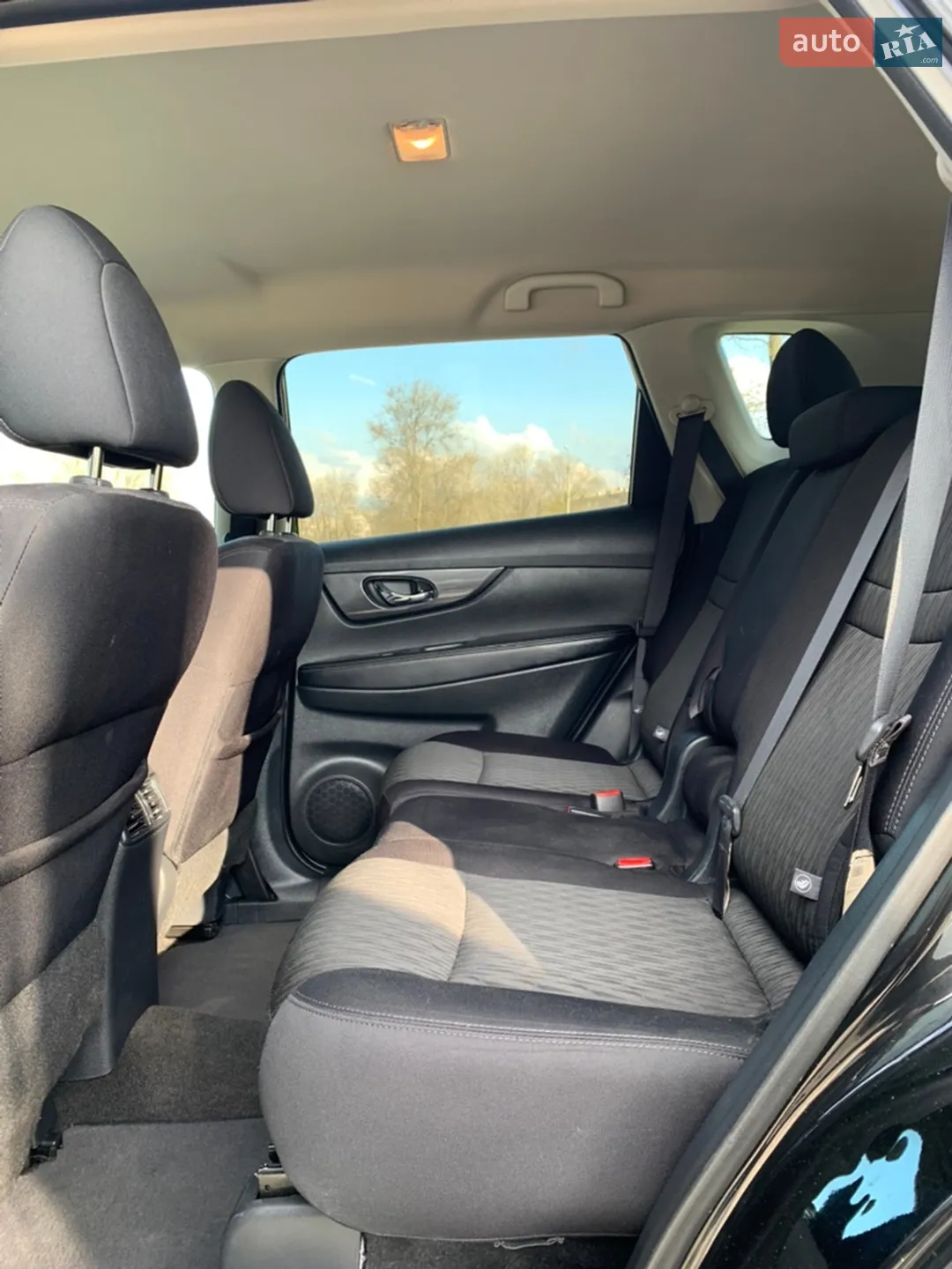 2017 Nissan Rogue - мініатюра 25