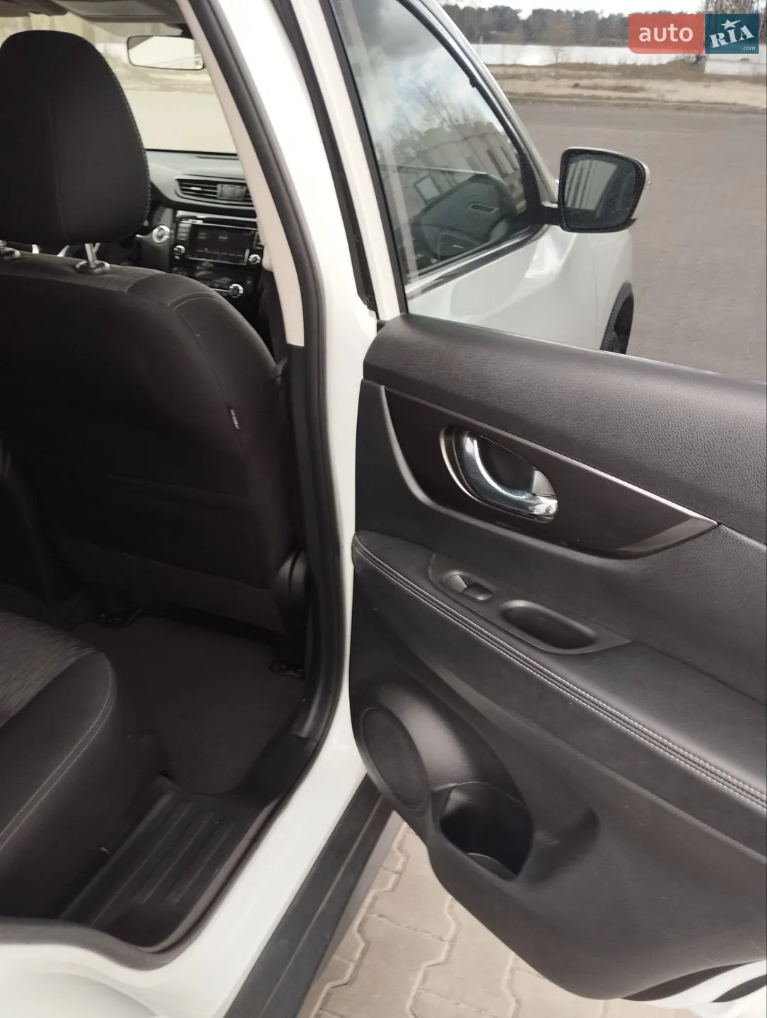 2019 Nissan Rogue - мініатюра 30