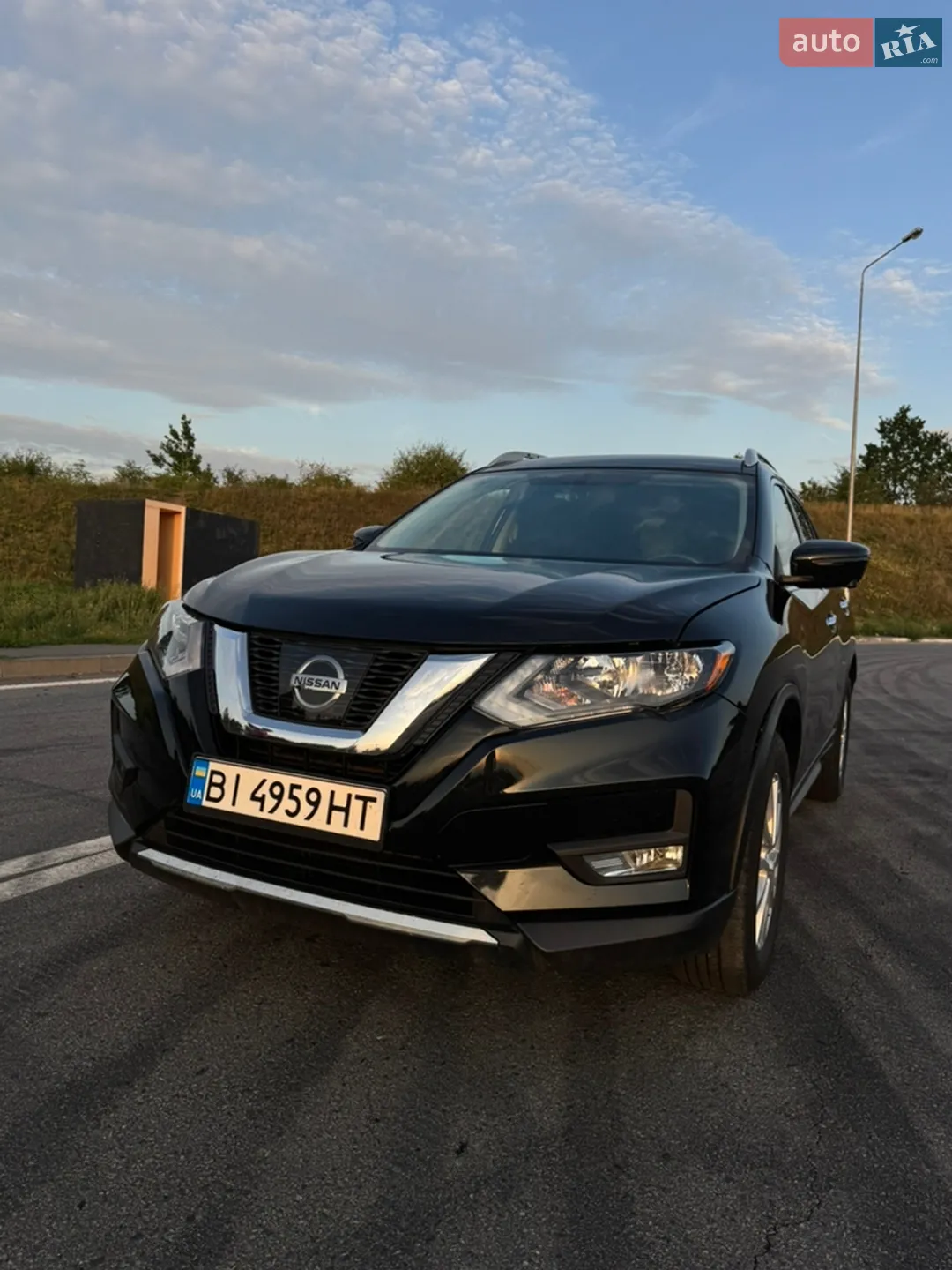 2017 Nissan Rogue - мініатюра 2