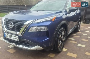 Позашляховик / Кросовер Nissan Rogue 2023 в Львові