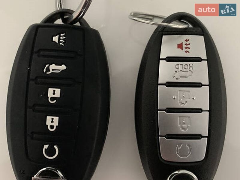 Позашляховик / Кросовер Nissan Rogue 2018 в Києві