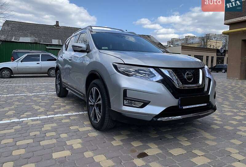 Позашляховик / Кросовер Nissan Rogue 2018 в Києві