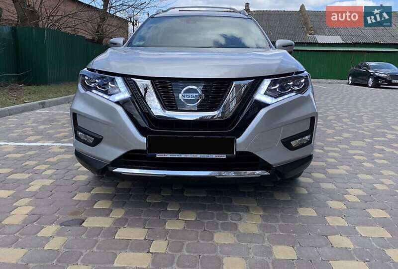 Позашляховик / Кросовер Nissan Rogue 2018 в Києві