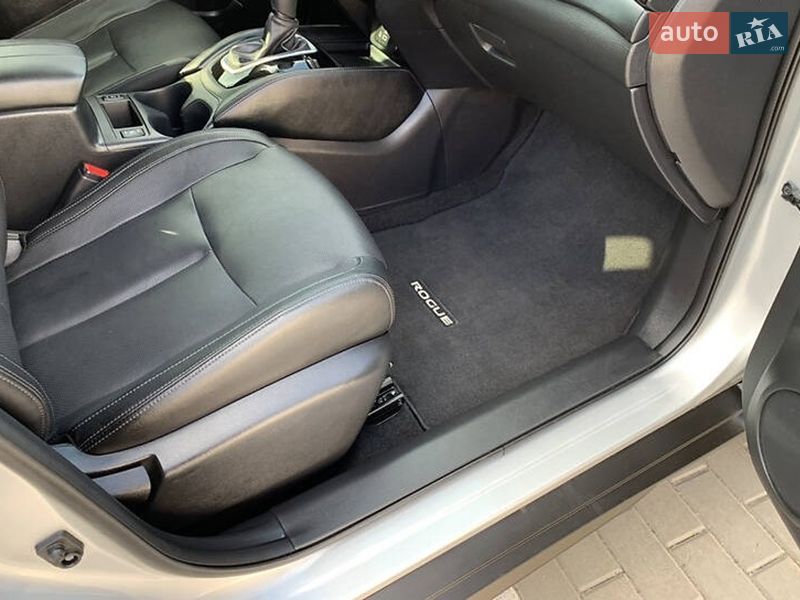 Позашляховик / Кросовер Nissan Rogue 2018 в Києві
