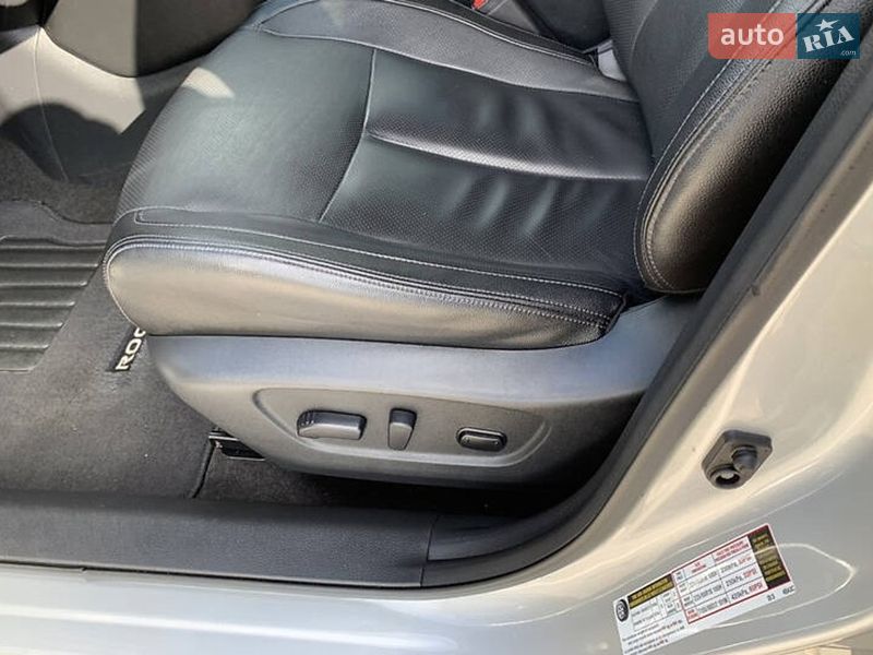 Позашляховик / Кросовер Nissan Rogue 2018 в Києві