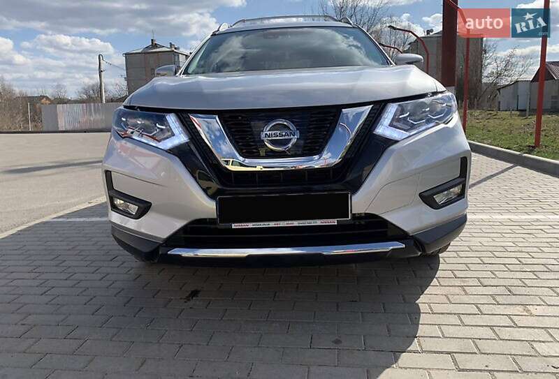 Позашляховик / Кросовер Nissan Rogue 2018 в Києві