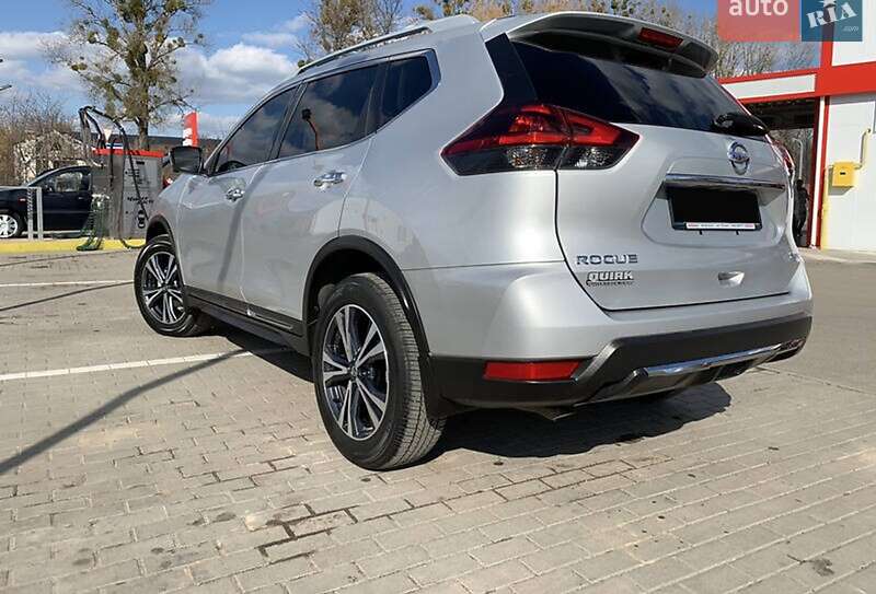 Позашляховик / Кросовер Nissan Rogue 2018 в Києві