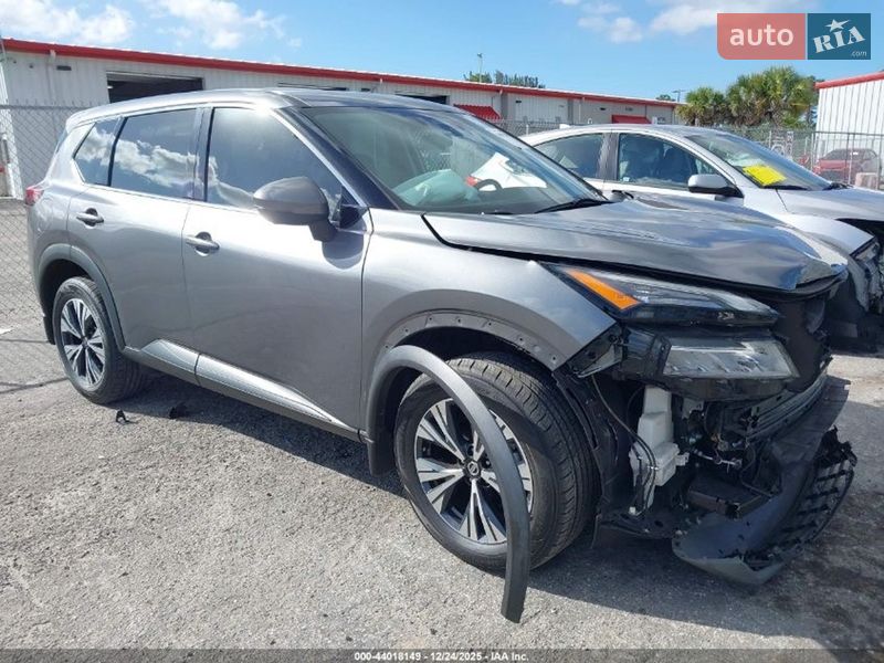 Позашляховик / Кросовер Nissan Rogue 2021 в Вінниці