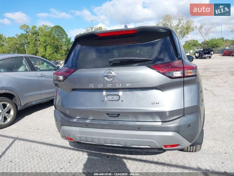 Позашляховик / Кросовер Nissan Rogue 2021 в Вінниці