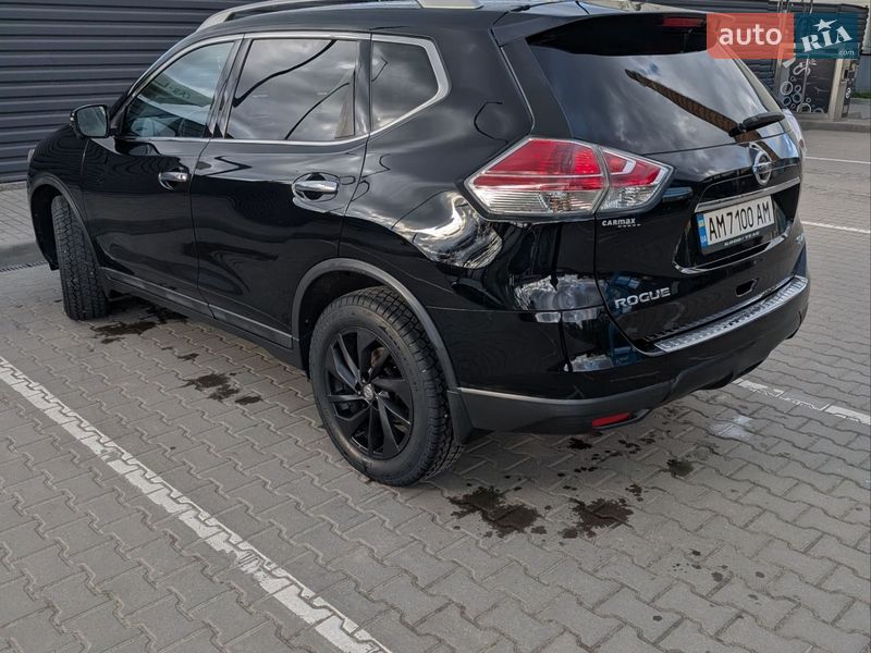 Позашляховик / Кросовер Nissan Rogue 2015 в Житомирі