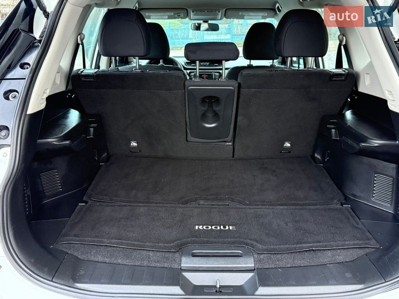 Позашляховик / Кросовер Nissan Rogue 2018 в Рівному