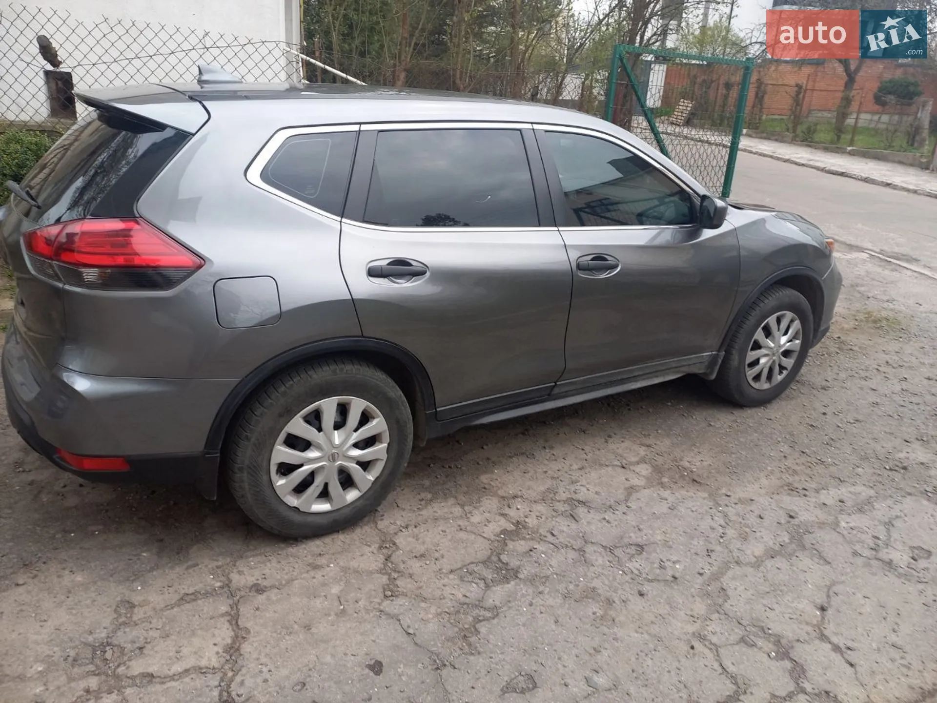 2017 Nissan Rogue - мініатюра 3