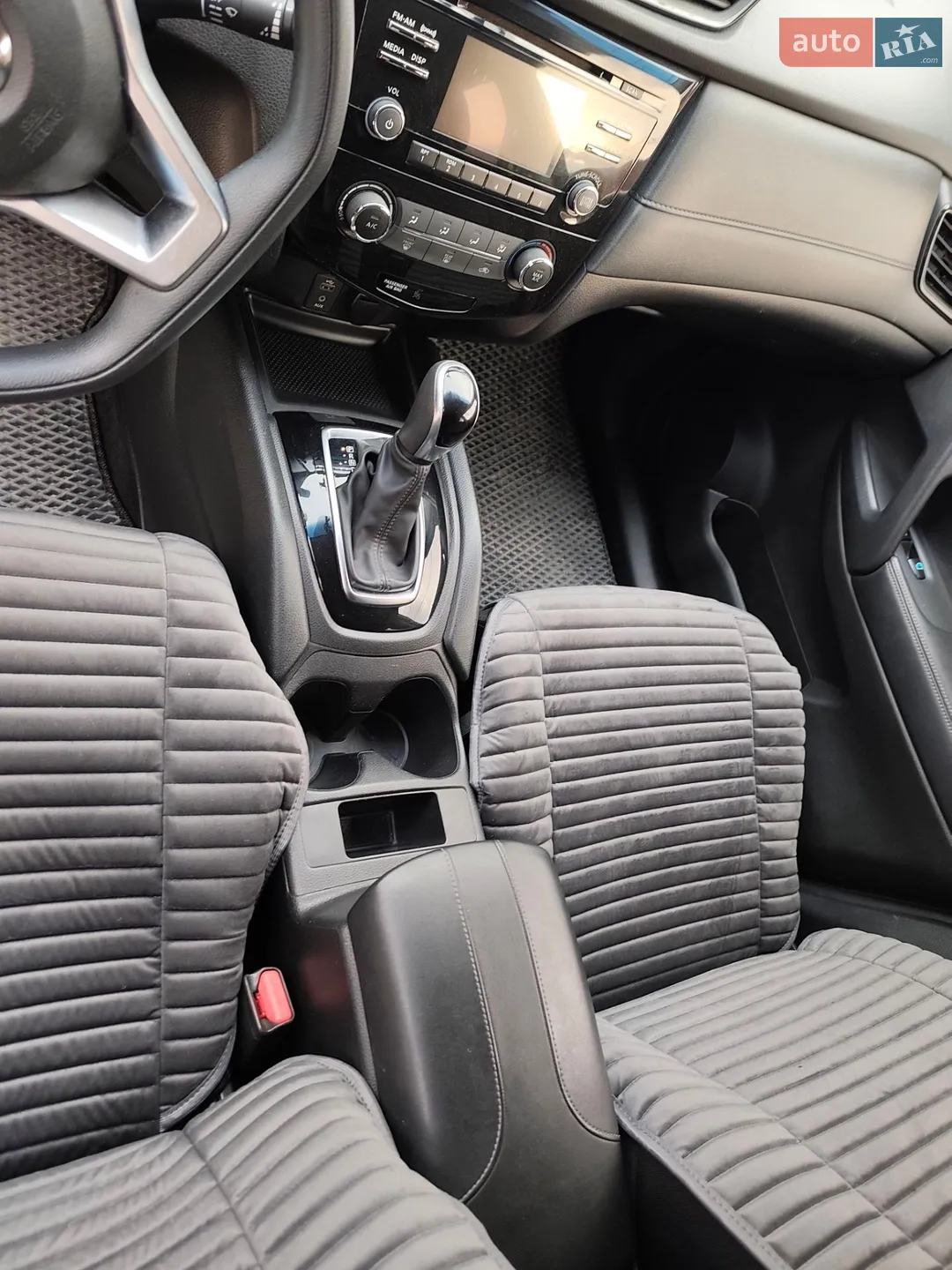 2016 Nissan Rogue - мініатюра 17