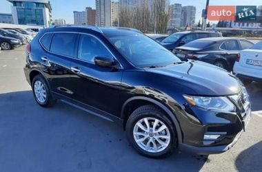Позашляховик / Кросовер Nissan Rogue 2017 в Києві