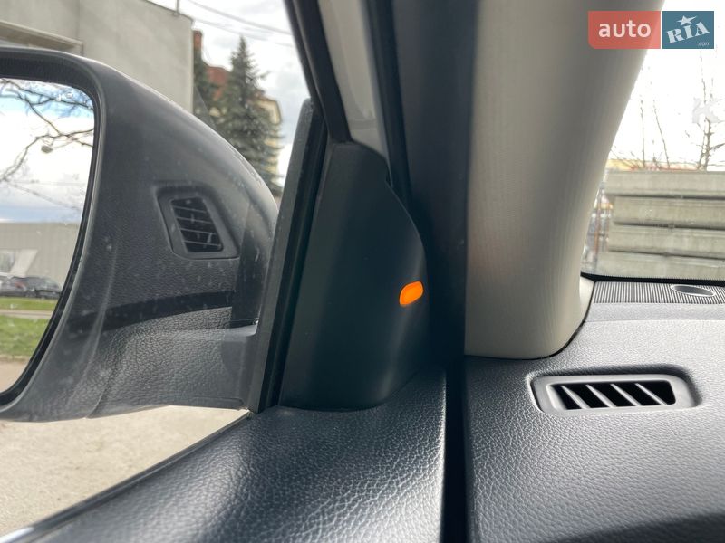 Внедорожник / Кроссовер Nissan Rogue 2019 в Львове