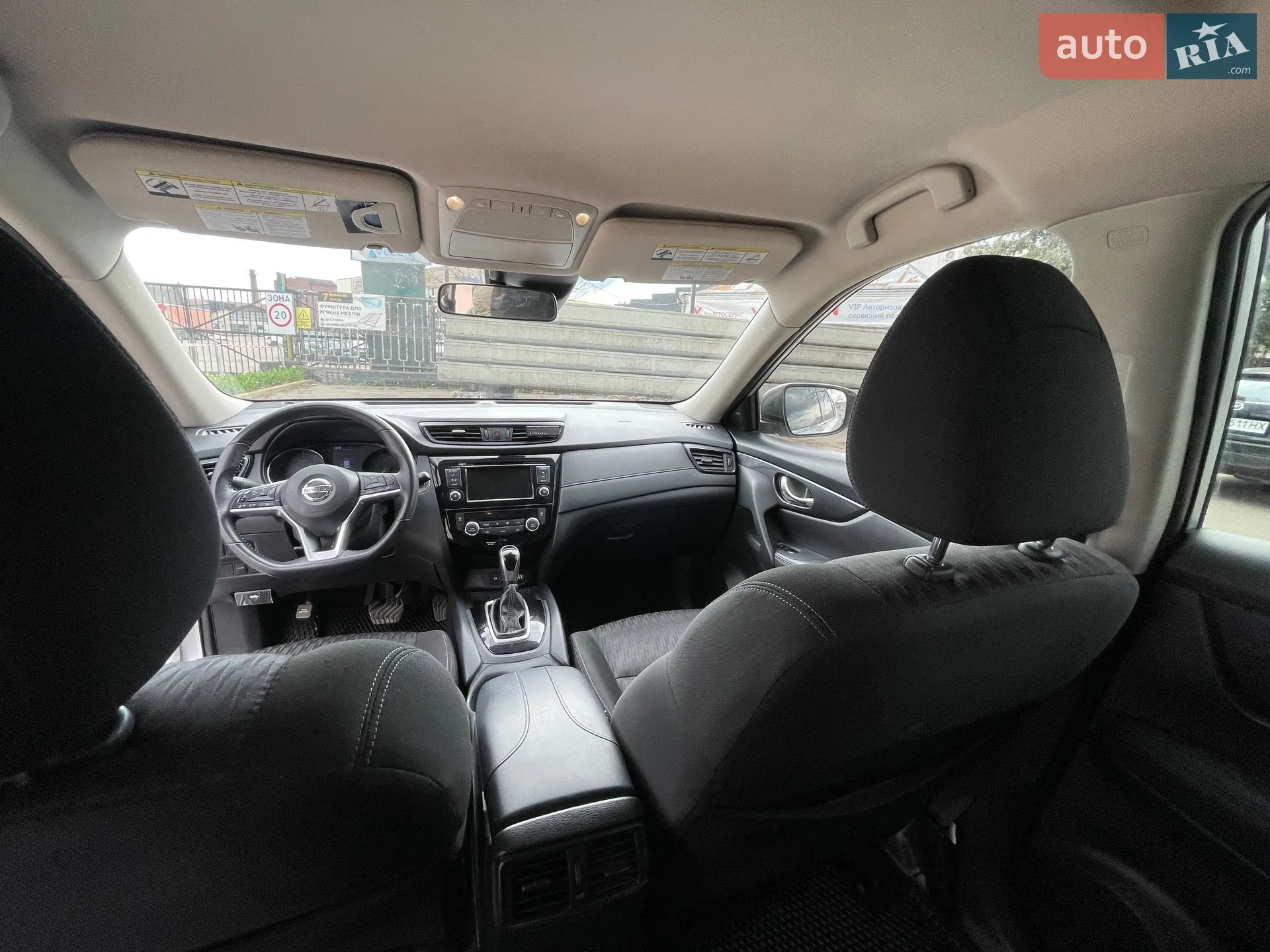 2019 Nissan Rogue - мініатюра 12