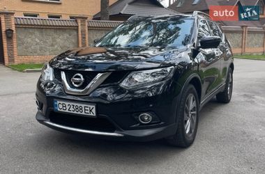Внедорожник / Кроссовер Nissan Rogue 2015 в Чернигове