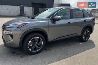 Внедорожник / Кроссовер Nissan Rogue 2025 в Киеве