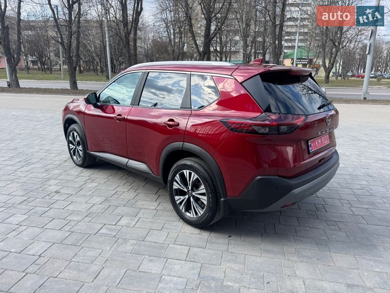 Внедорожник / Кроссовер Nissan Rogue 2023 в Ровно