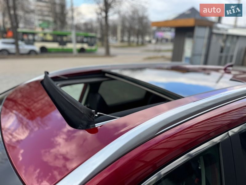 Внедорожник / Кроссовер Nissan Rogue 2023 в Ровно