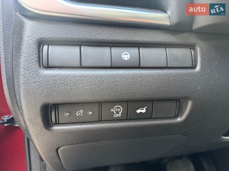 Внедорожник / Кроссовер Nissan Rogue 2023 в Ровно