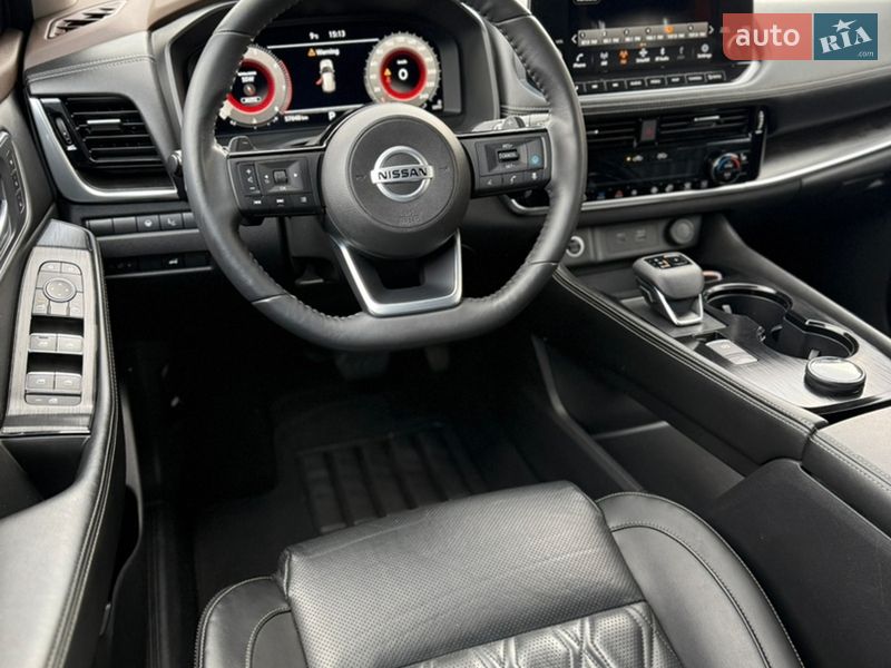 Внедорожник / Кроссовер Nissan Rogue 2021 в Киеве