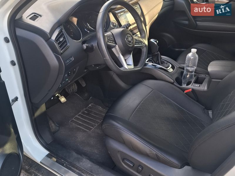 Позашляховик / Кросовер Nissan Rogue 2017 в Києві фото 9 Позашляховик / Кросовер Nissan Rogue 2017 в Києві
