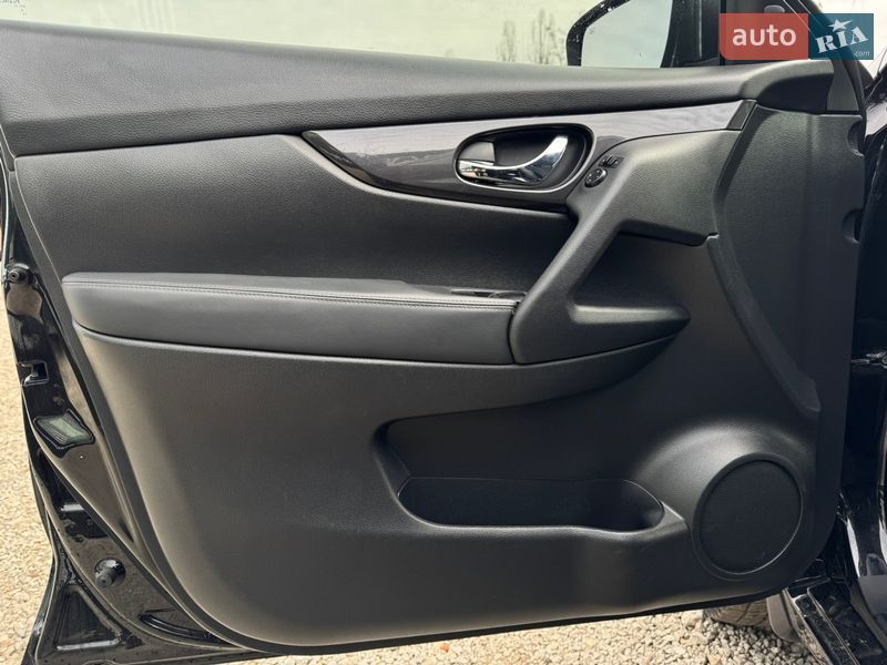 Позашляховик / Кросовер Nissan Rogue 2018 в Харкові