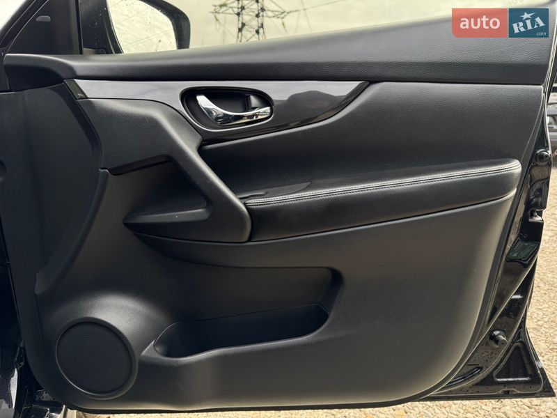 Позашляховик / Кросовер Nissan Rogue 2018 в Харкові