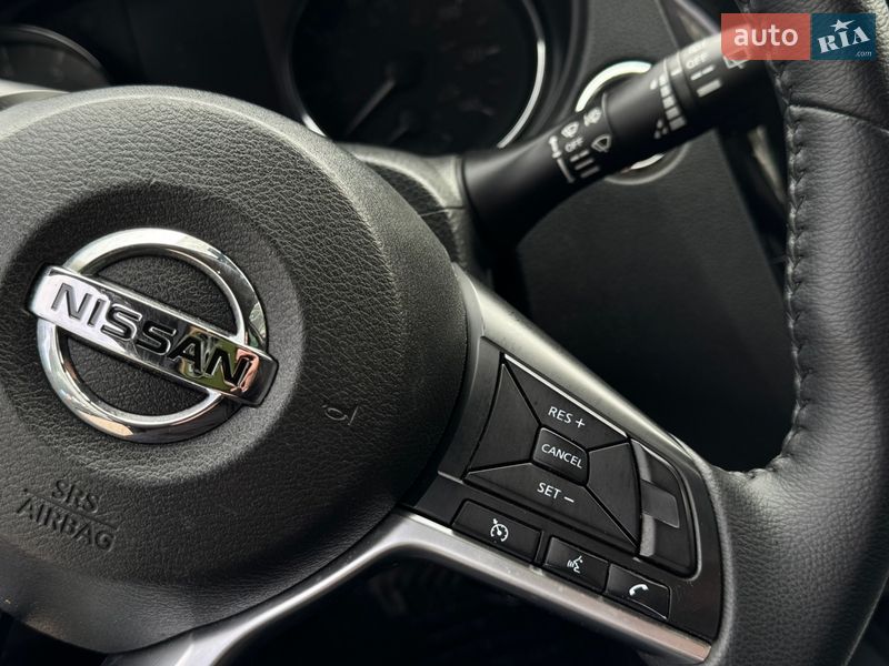 Позашляховик / Кросовер Nissan Rogue 2018 в Харкові