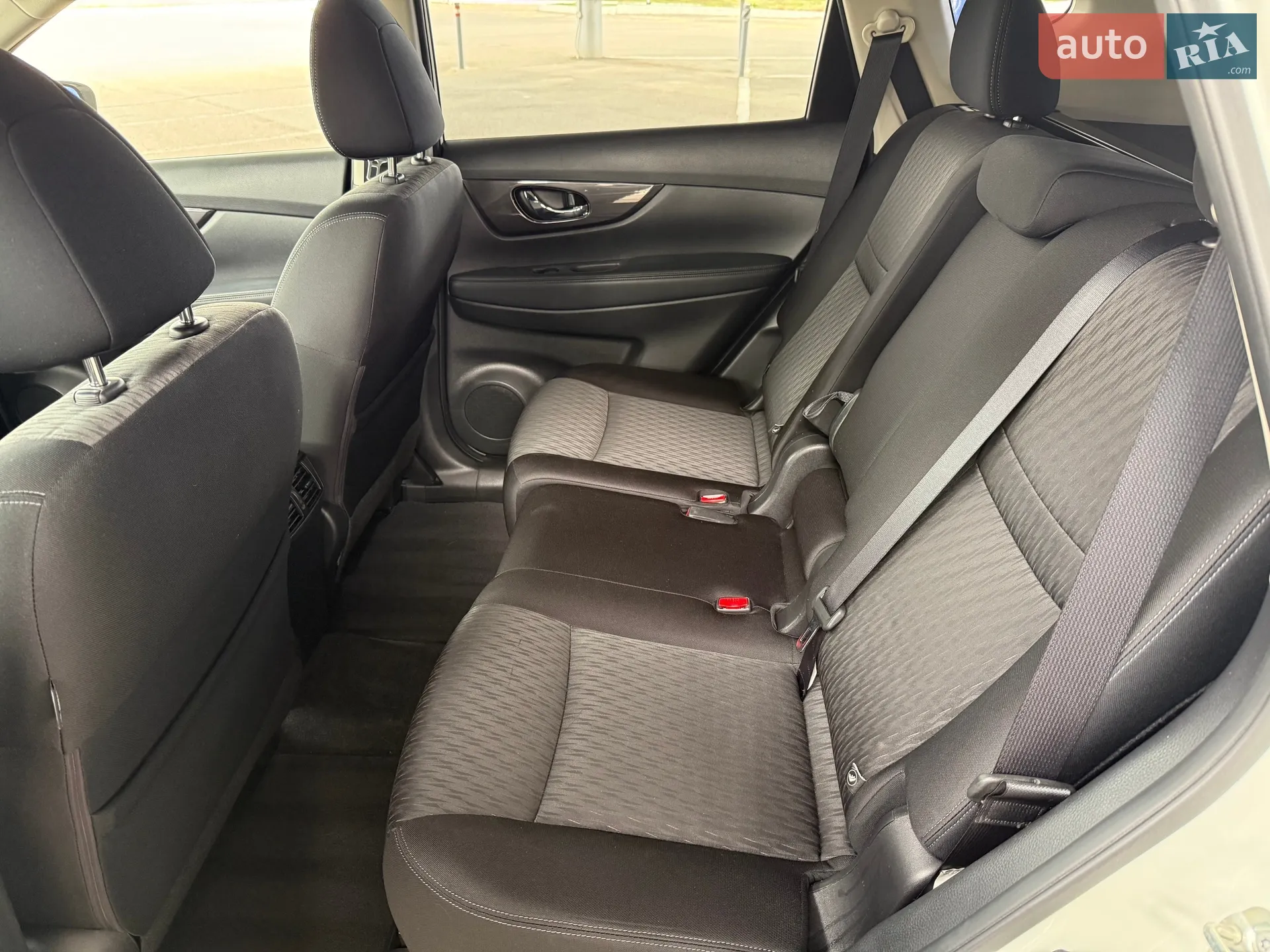 2018 Nissan Rogue - мініатюра 6