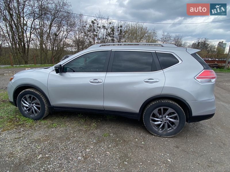 Внедорожник / Кроссовер Nissan Rogue 2015 в Полтаве