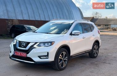 Позашляховик / Кросовер Nissan Rogue 2016 в Валках