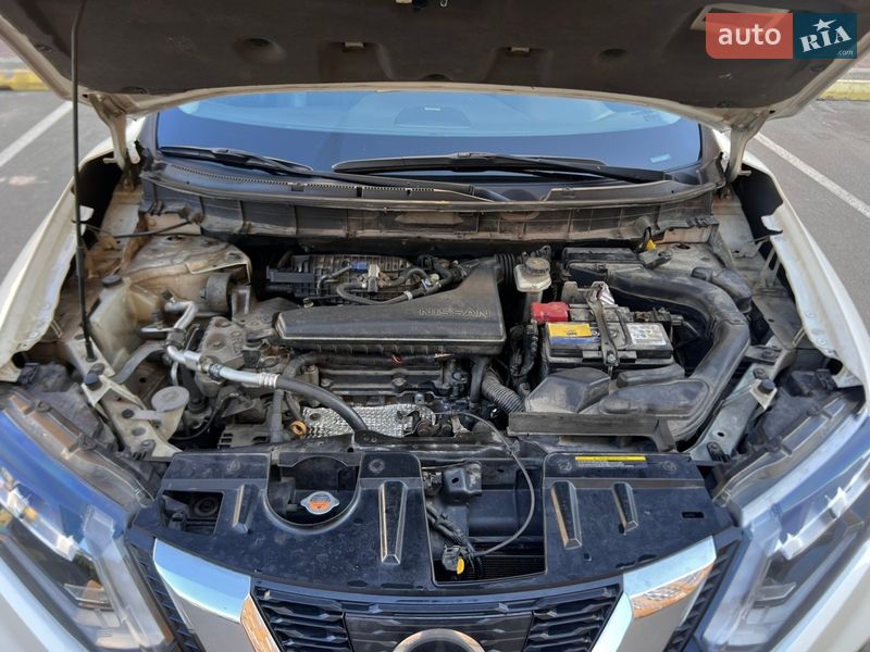 Позашляховик / Кросовер Nissan Rogue 2017 в Києві