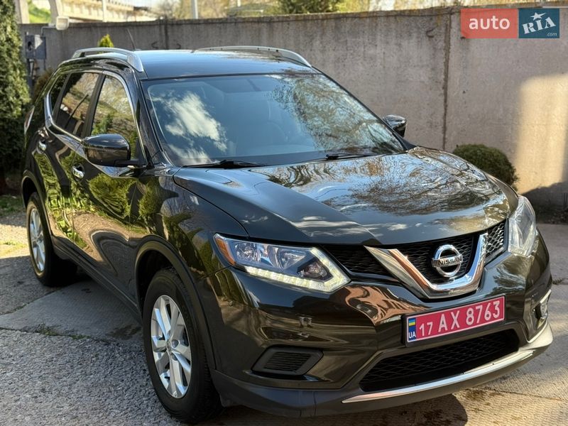 Позашляховик / Кросовер Nissan Rogue 2016 в Лубнах