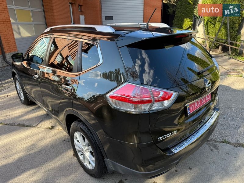 Позашляховик / Кросовер Nissan Rogue 2016 в Лубнах