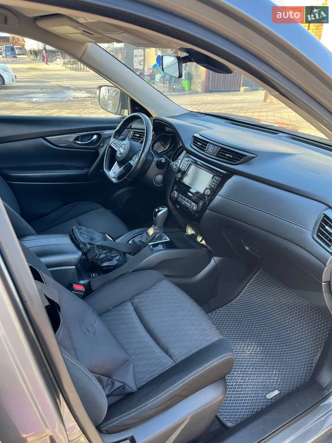 2019 Nissan Rogue - мініатюра 15