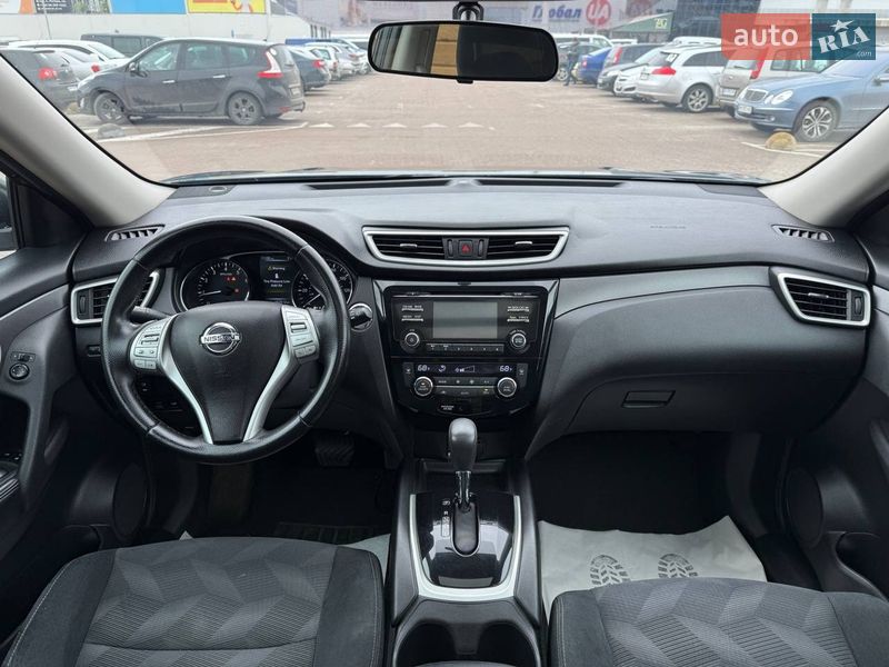 Позашляховик / Кросовер Nissan Rogue 2016 в Житомирі