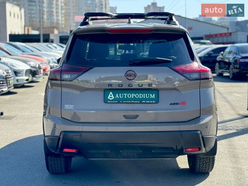 Внедорожник / Кроссовер Nissan Rogue 2024 в Киеве