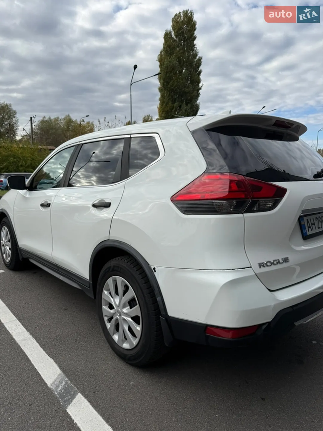2017 Nissan Rogue - мініатюра 10