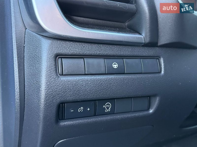 Внедорожник / Кроссовер Nissan Rogue 2023 в Киеве