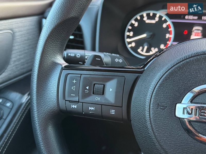 Внедорожник / Кроссовер Nissan Rogue 2023 в Киеве