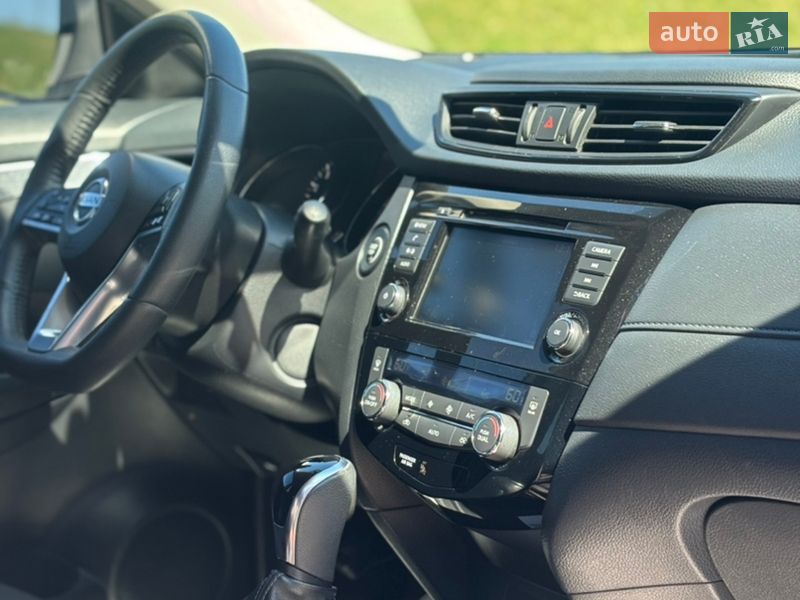Позашляховик / Кросовер Nissan Rogue 2018 в Києві