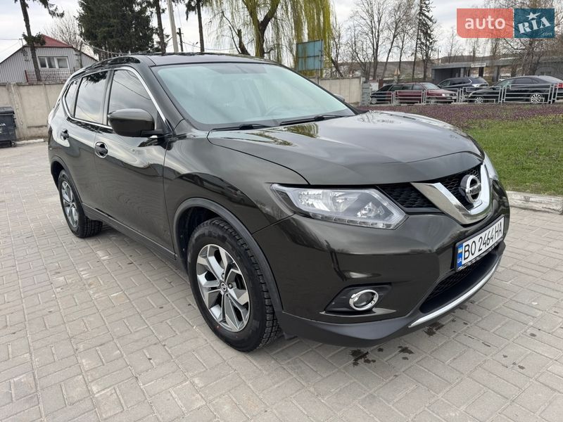 Внедорожник / Кроссовер Nissan Rogue 2016 в Тернополе фото Внедорожник / Кроссовер Nissan Rogue 2016 в Тернополе