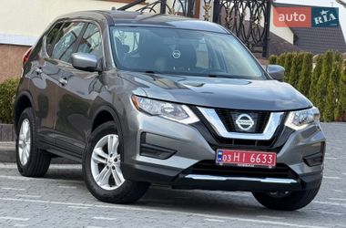 Внедорожник / Кроссовер Nissan Rogue 2017 в Дрогобыче