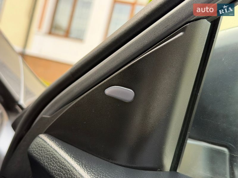 Внедорожник / Кроссовер Nissan Rogue 2017 в Дрогобыче